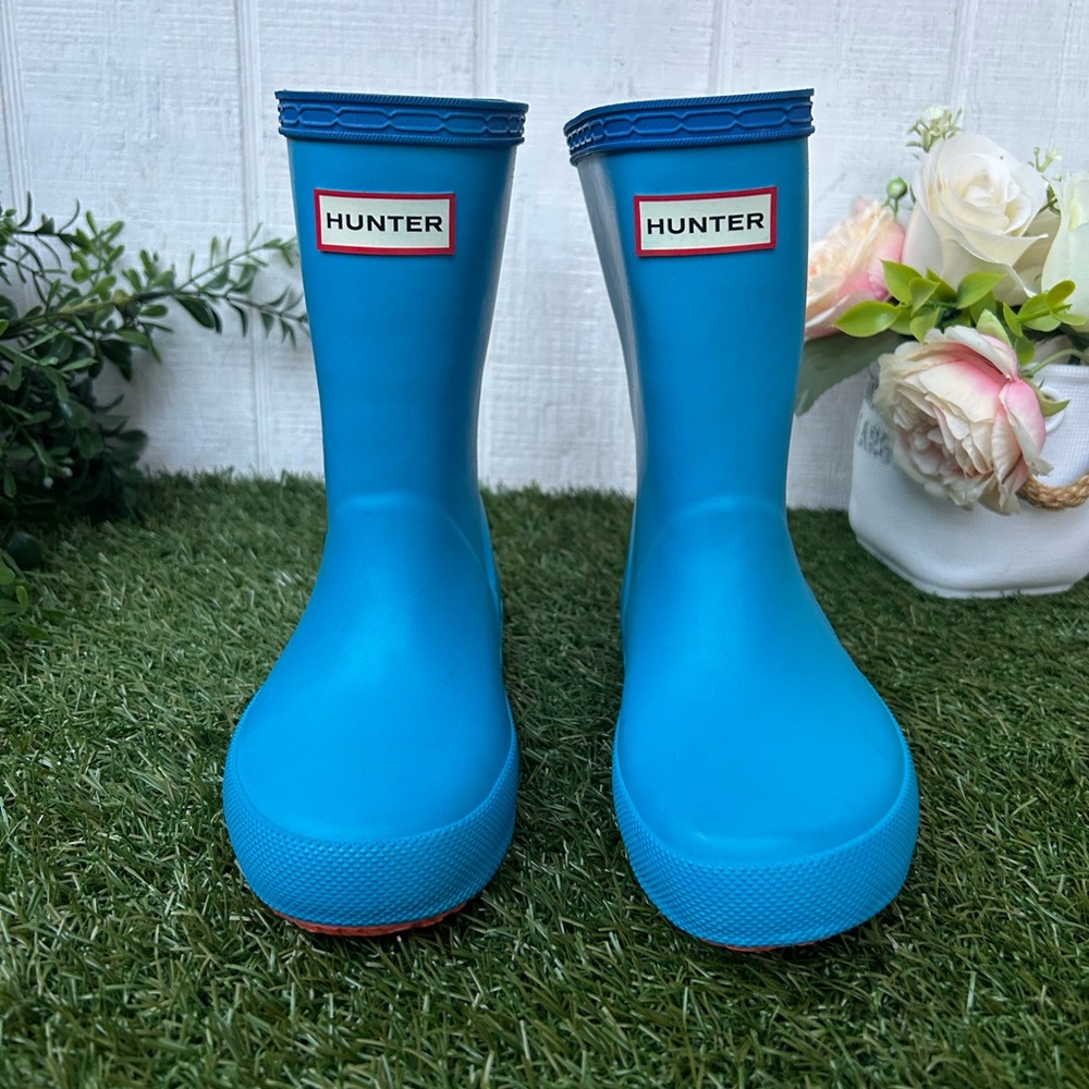 Hunter LITTLE KIDS ORIGINAL FIRST
CLASSIC BOOTS Colour:Aqua blue US9 UNISEX NEW